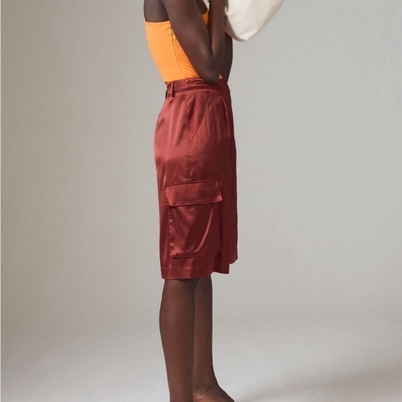 Anthropologie satin pleated long utility shorts size M - Picture 2 of 5